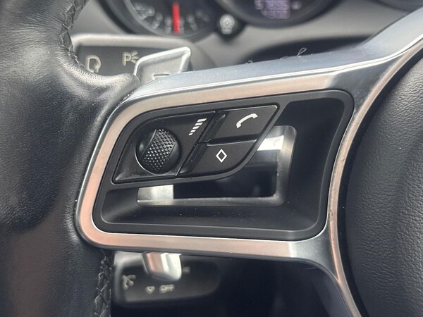 Used Porsche Cayenne 2017 for sale - 76293041: Photo 25