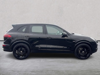 Used Porsche Cayenne 2017 for sale - 76293041: Photo 3