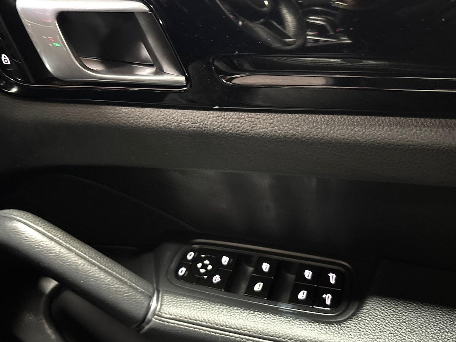 Used Porsche Cayenne 2021 for sale - 76101361: Photo 21