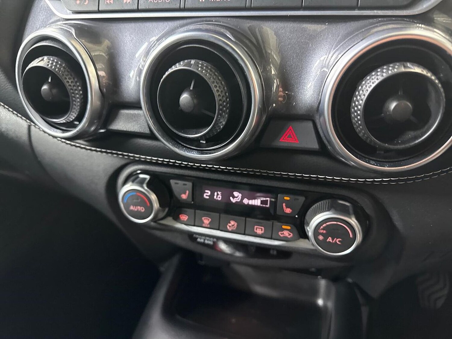 Used Nissan Juke 2023 for sale - 78191360: Photo 24