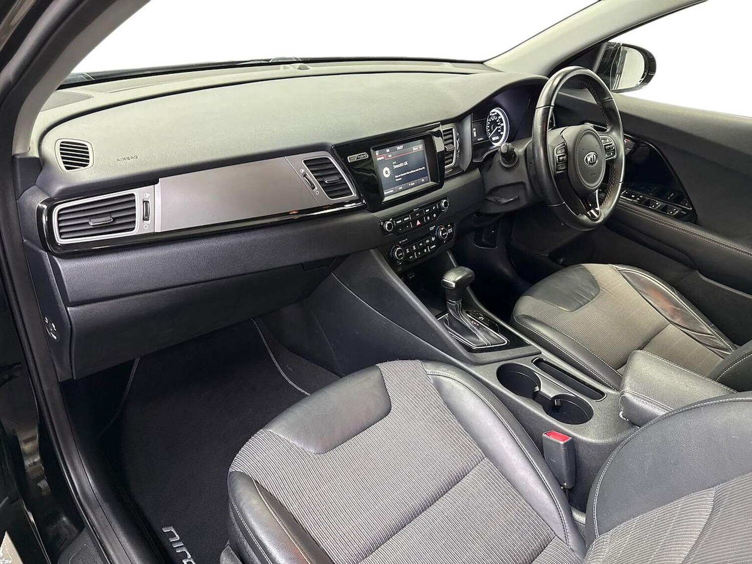 Used Kia Niro 2016 for sale - 77707394: Photo 7