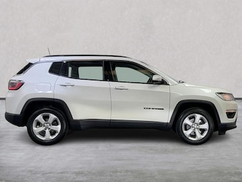 Used Jeep Compass 2020 for sale - 79030163: Photo
