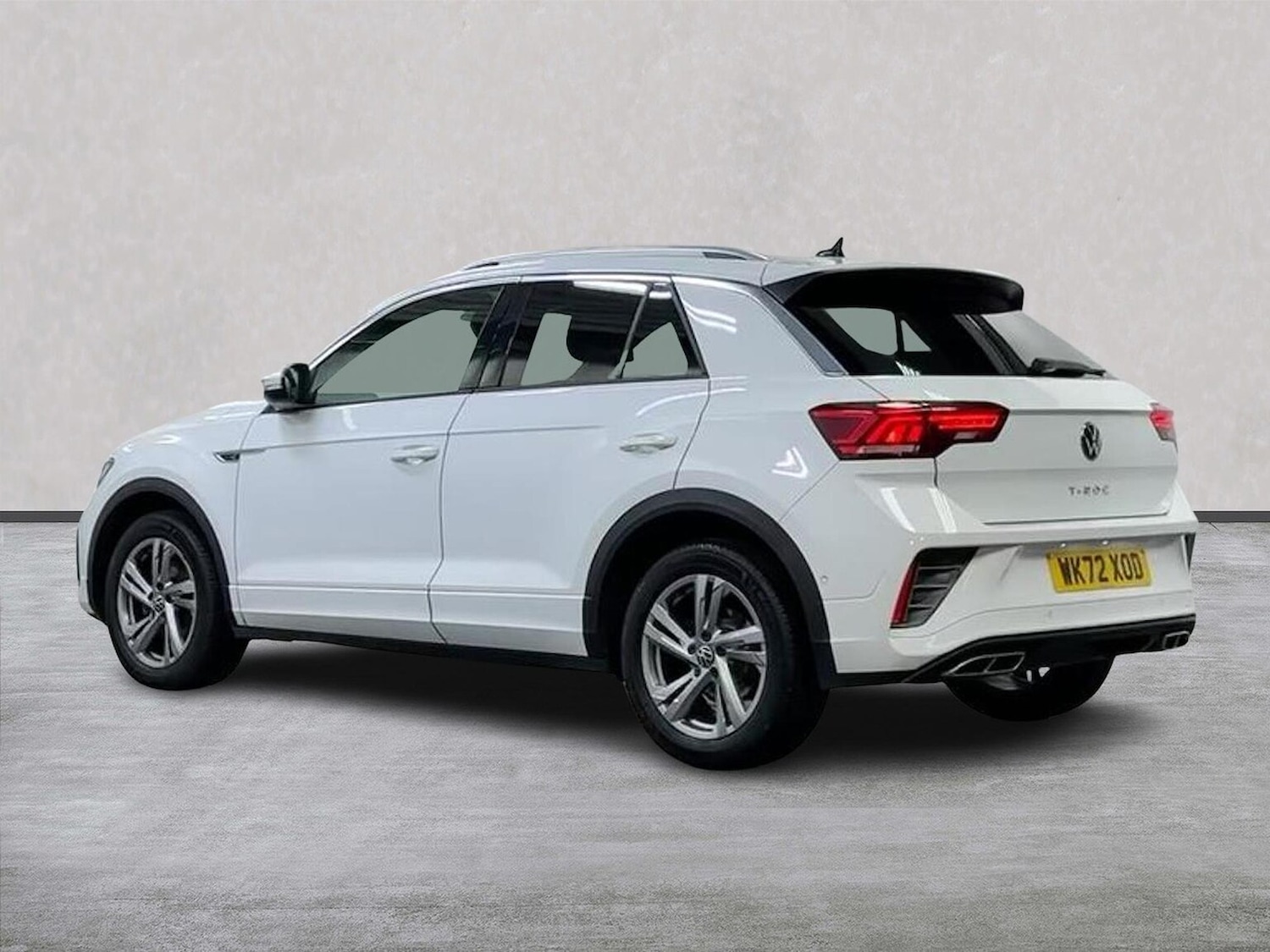 Used Volkswagen T-Roc 2022 for sale - 77715436: Photo 2