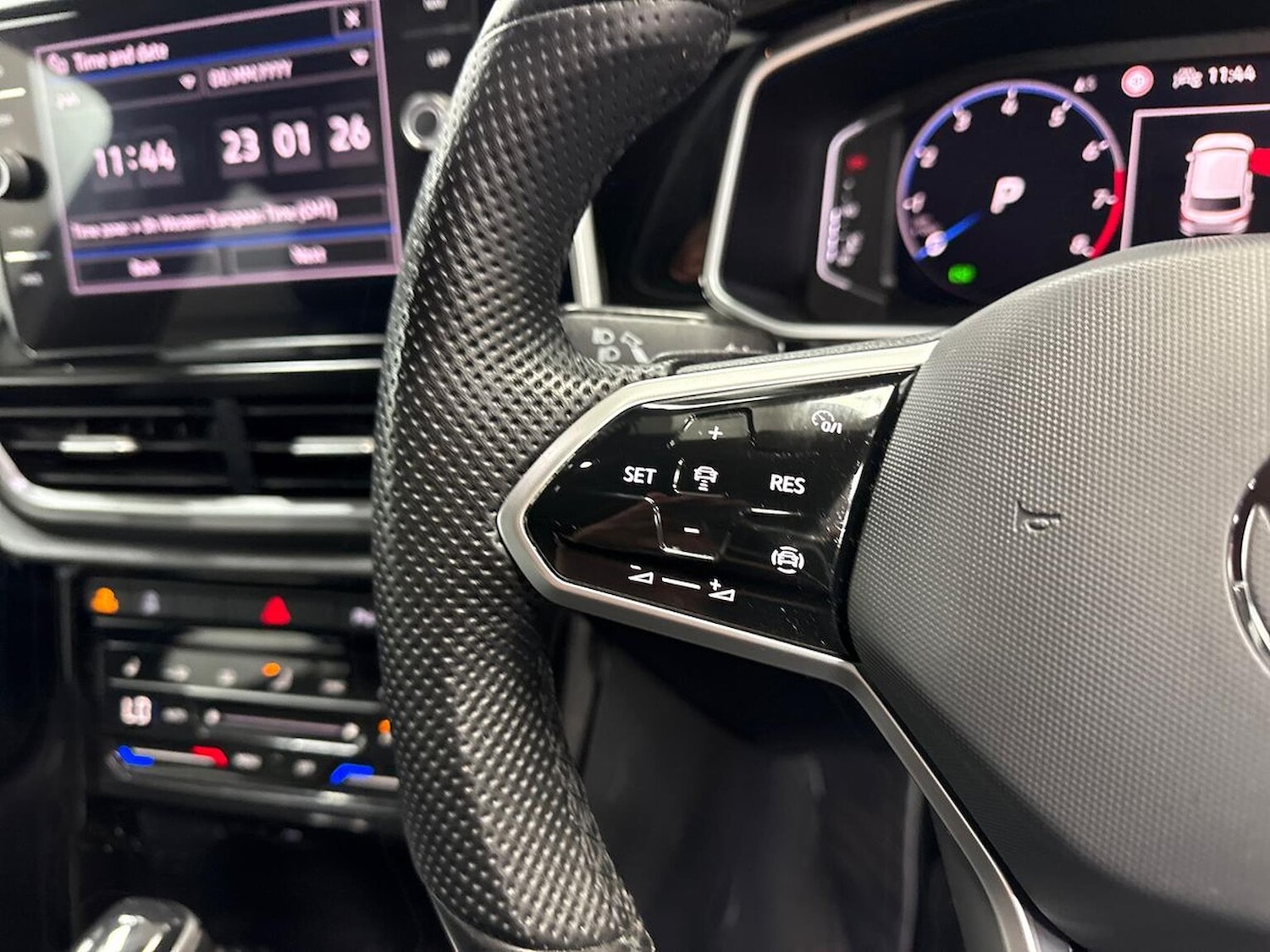 Used Volkswagen T-Roc 2022 for sale - 77715436: Photo 24