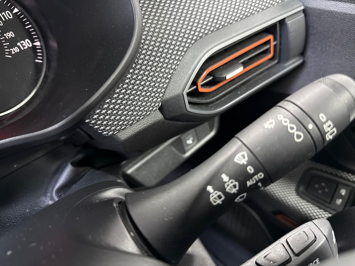 Used Dacia Sandero Stepway 2023 for sale - 78191441: Photo 30