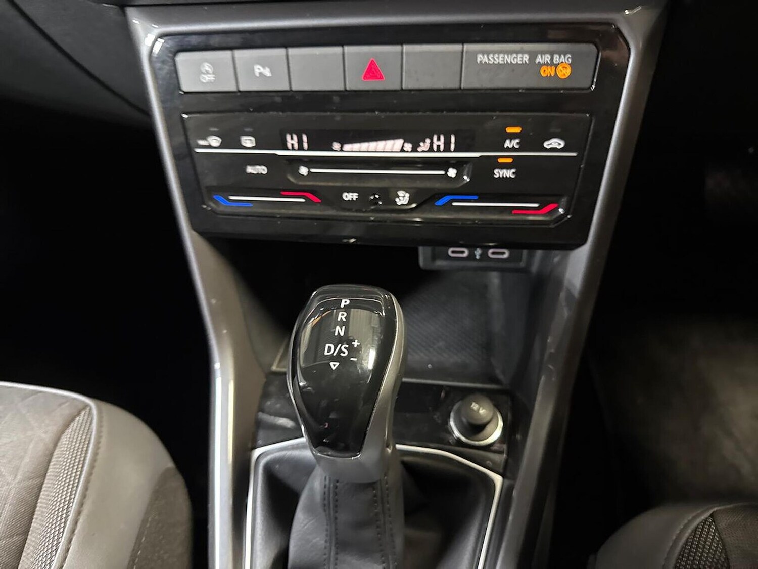 Used Volkswagen T-Cross 2022 for sale - 77489294: Photo 12