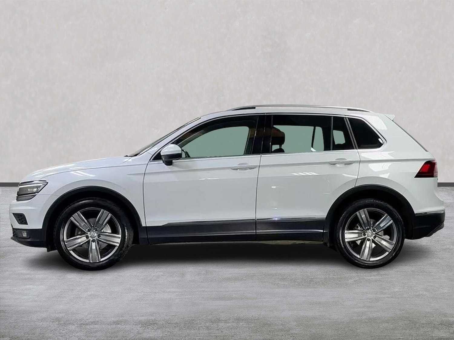 Used Volkswagen Tiguan 2018 for sale - 78191860: Photo 19