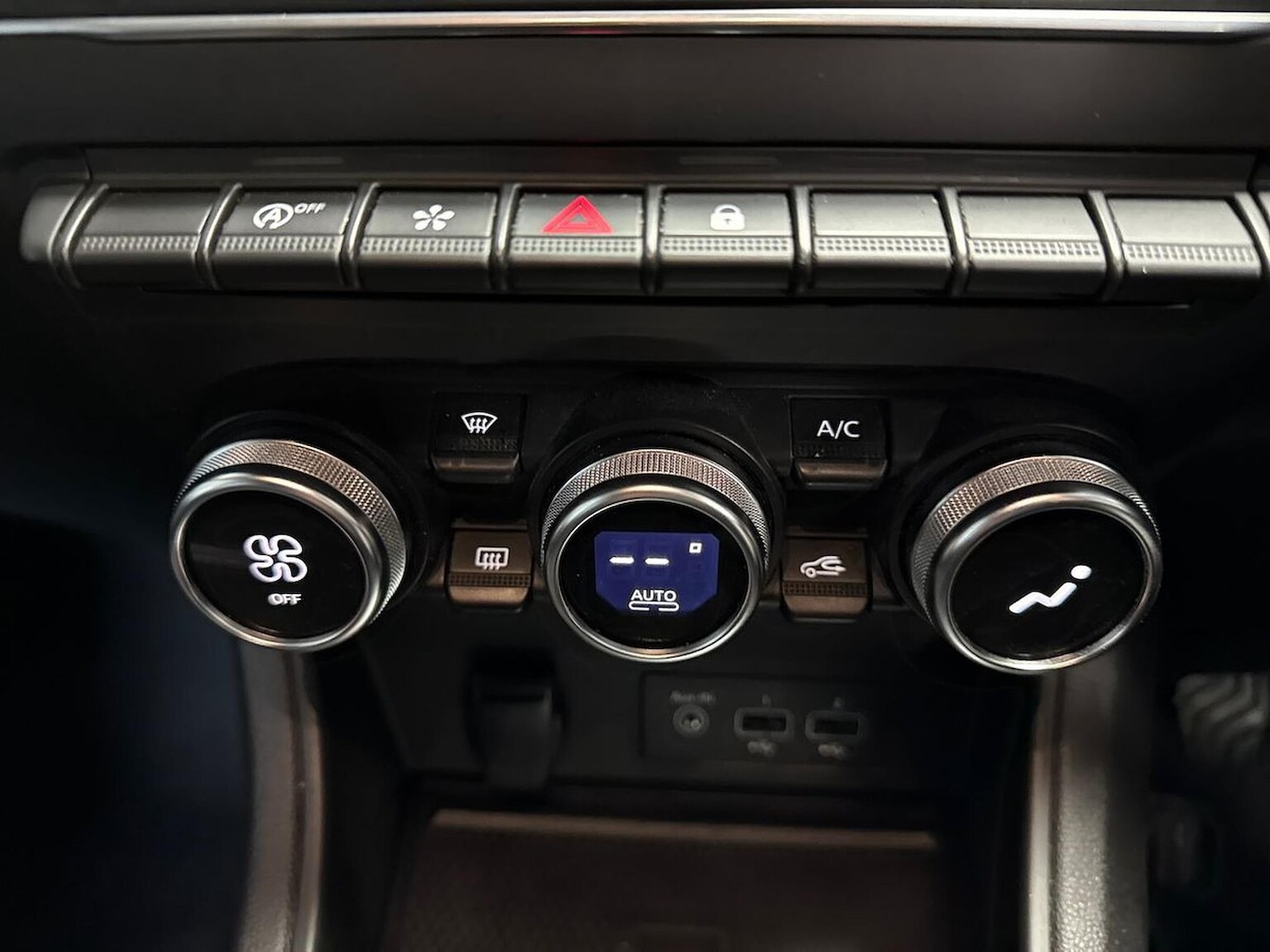 Used Renault Captur 2022 for sale - 76969985: Photo 22