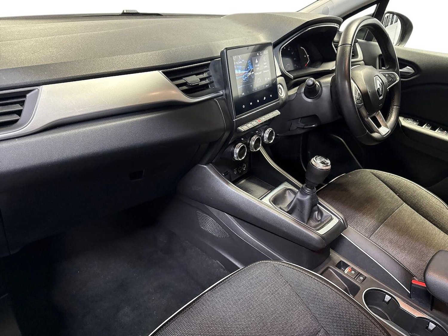 Used Renault Captur 2022 for sale - 76969985: Photo 7