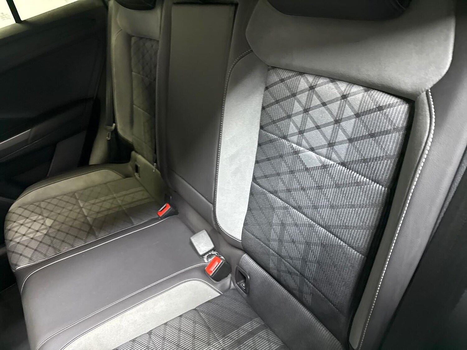 Used Volkswagen T-Roc 2023 for sale - 77489282: Photo 16