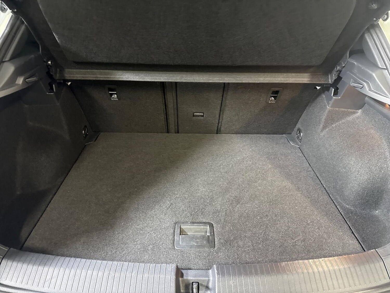 Used Volkswagen T-Roc 2023 for sale - 77489282: Photo 17