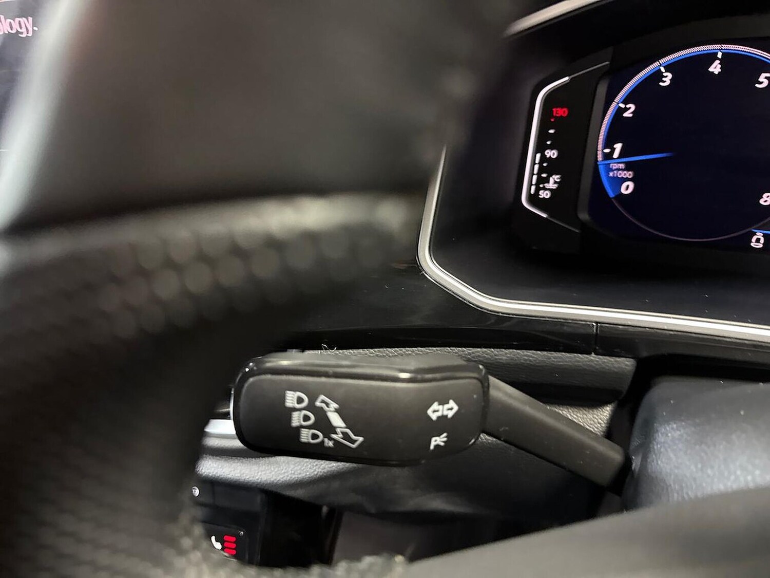 Used Volkswagen T-Roc 2023 for sale - 77489282: Photo 26