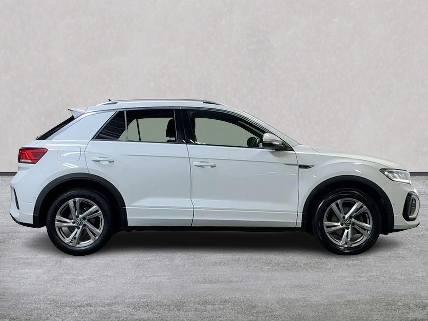 Used Volkswagen T-Roc 2023 for sale - 77489282: Photo 3