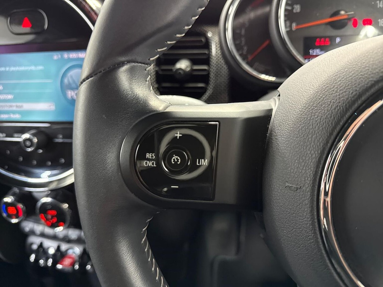 Used MINI Hatch 2022 for sale - 77715433: Photo 24