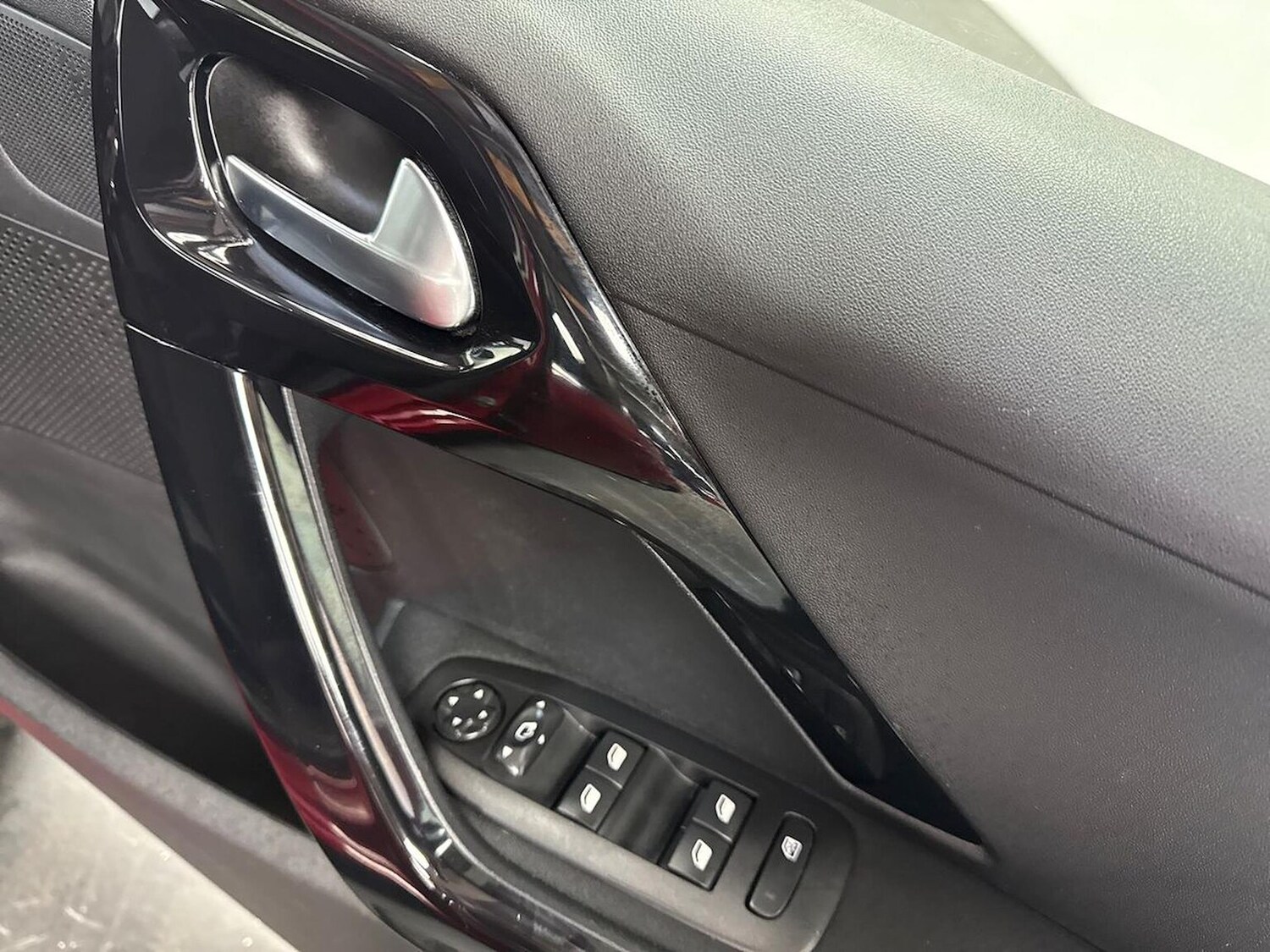 Used Peugeot 208 2019 for sale - 78191945: Photo 23