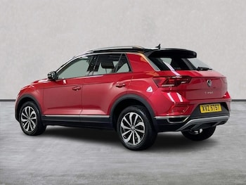 Used Volkswagen T-Roc 2023 for sale - 79483080: Photo