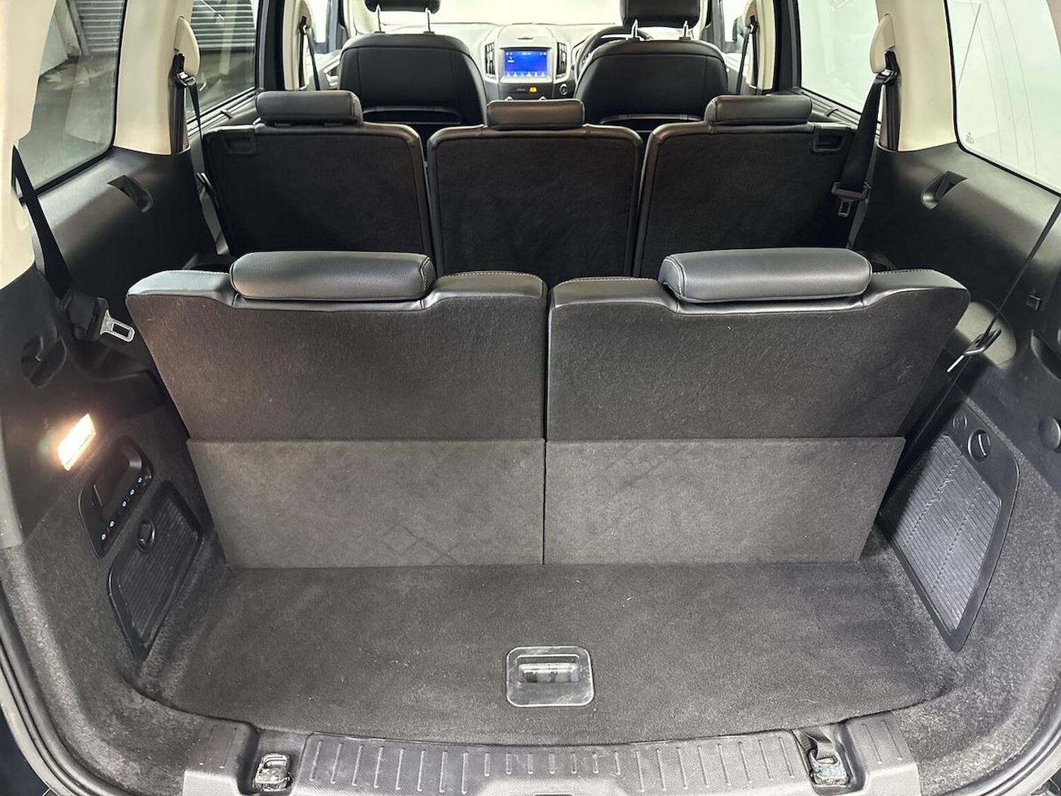 Used Ford Galaxy 2020 for sale - 77973937: Photo 17