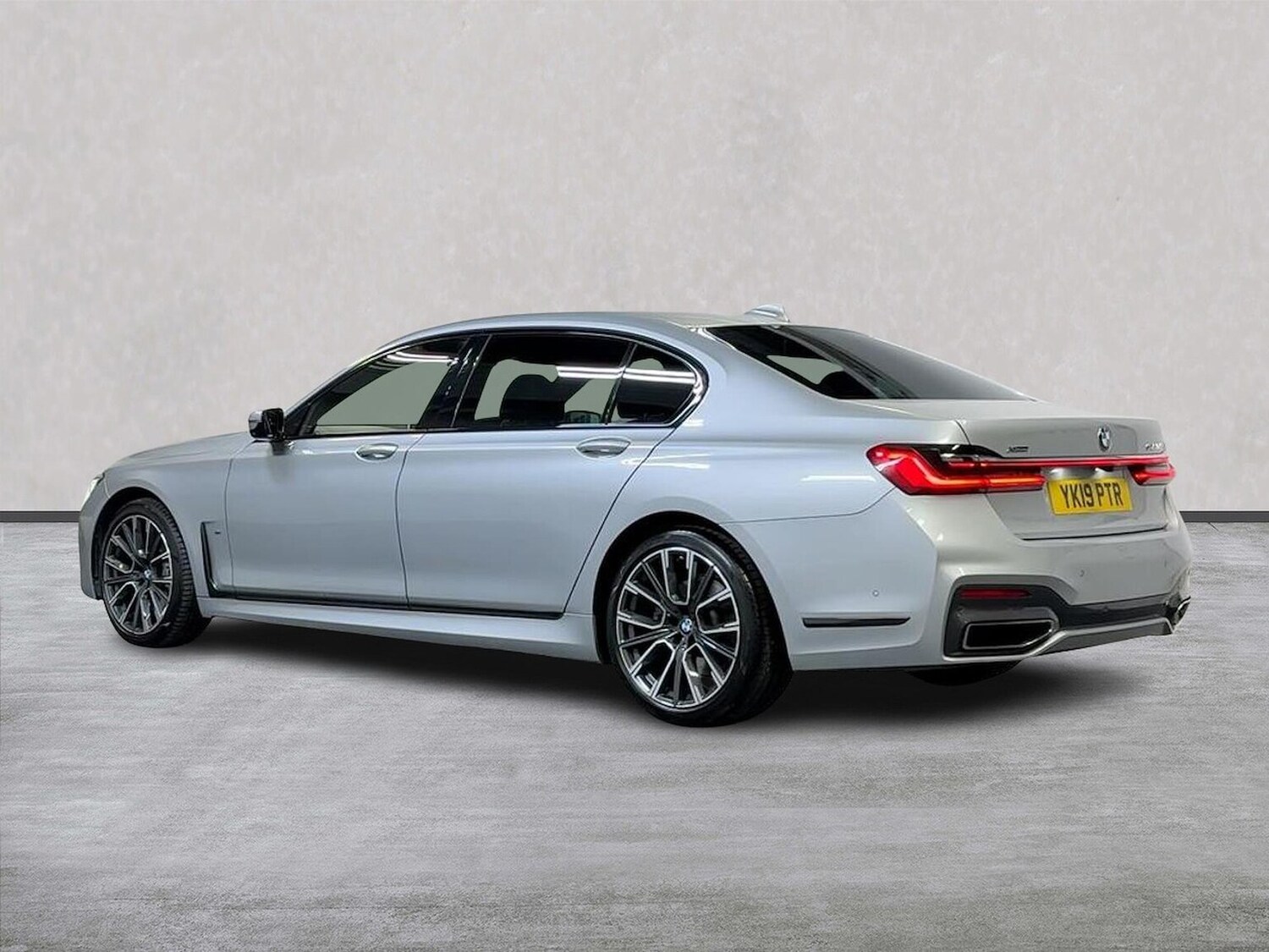 Used BMW 7 Series 2019 for sale - 76357887: Photo 2