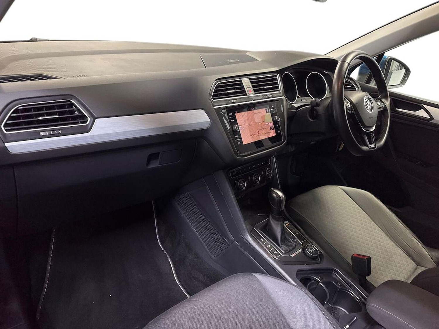 Used Volkswagen Tiguan 2020 for sale - 76547664: Photo 7