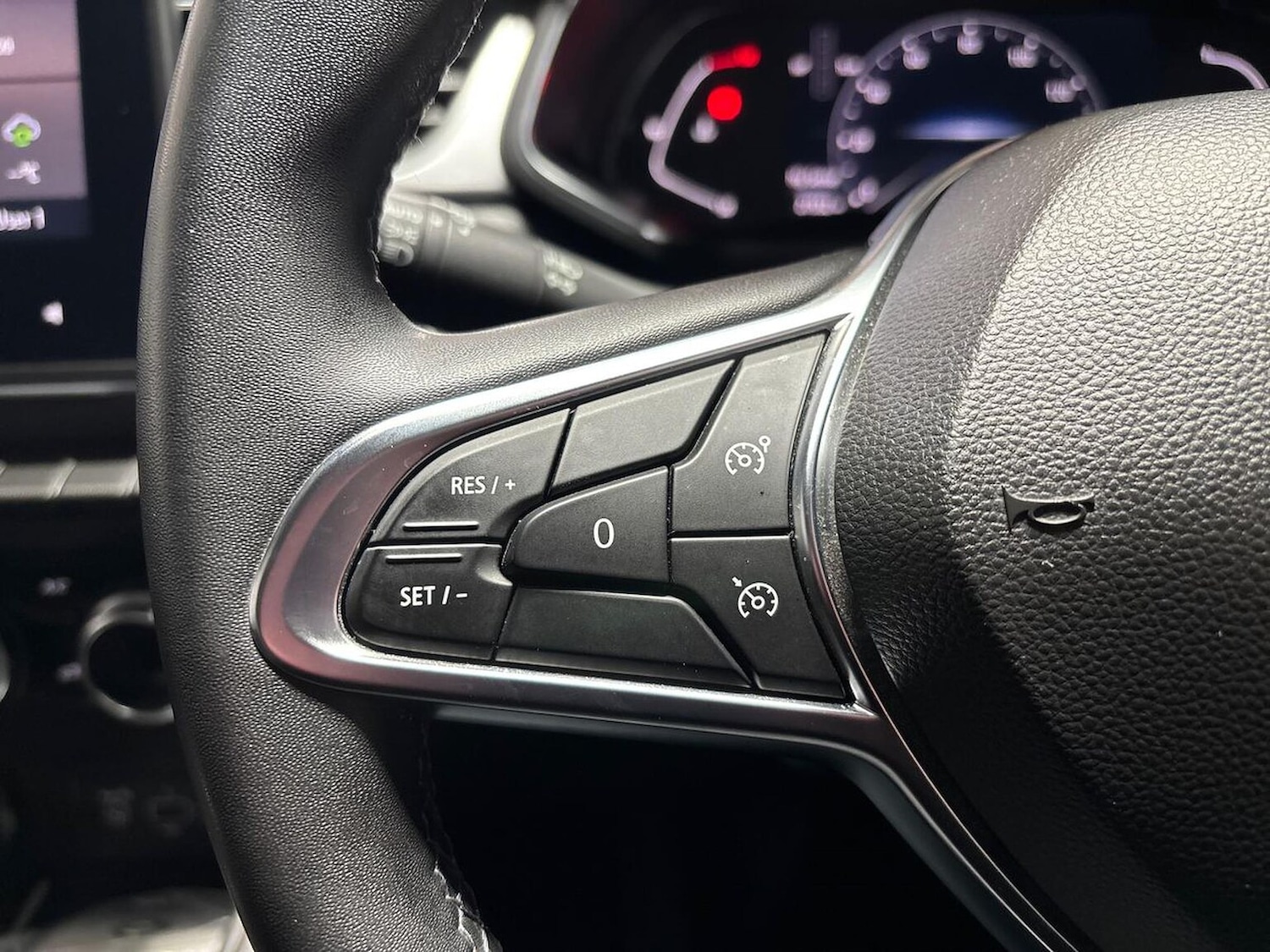 Used Renault Captur 2022 for sale - 75907298: Photo 25