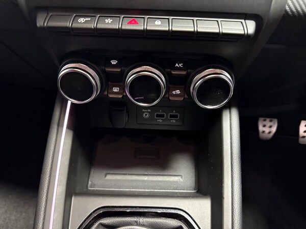 Used Renault Clio 2023 for sale - 76275144: Photo 12