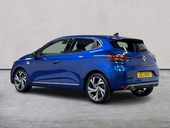 Used Renault Clio 2023 for sale - 76275144: Photo 2