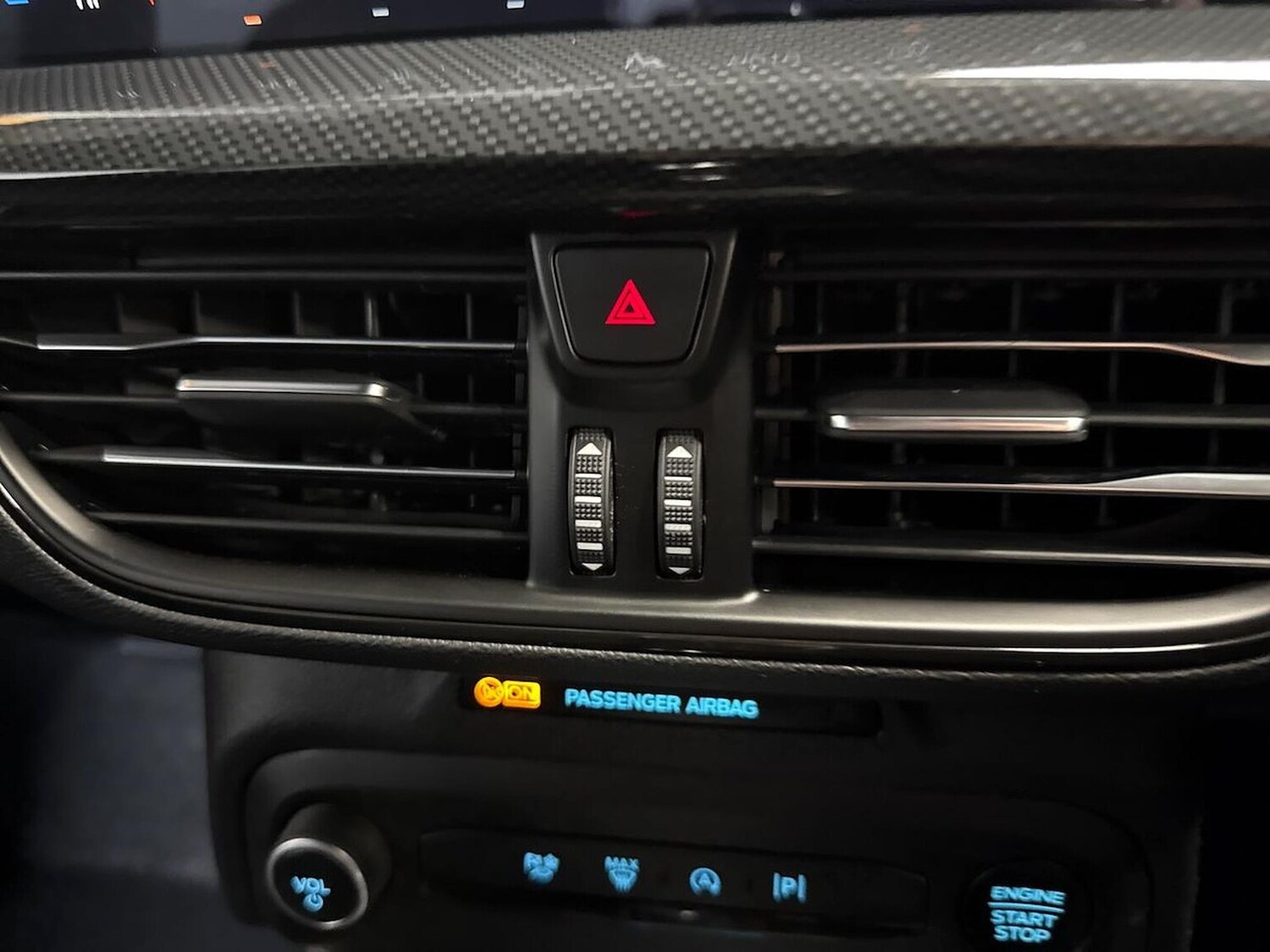 Used Ford Focus 2023 for sale - 76363387: Photo 22