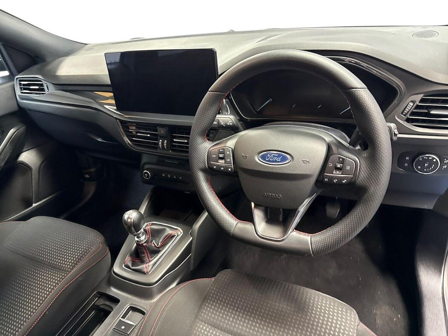 Used Ford Focus 2023 for sale - 76363387: Photo 8