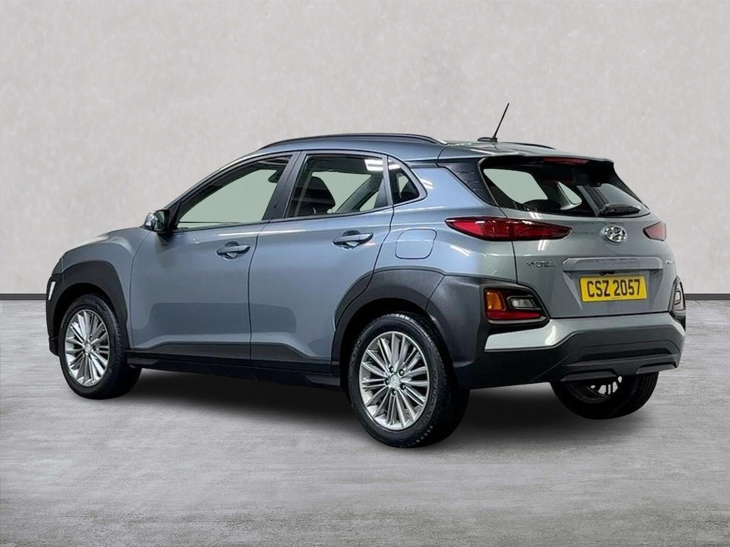 Used Hyundai KONA 2018 for sale - 76547665: Photo 2