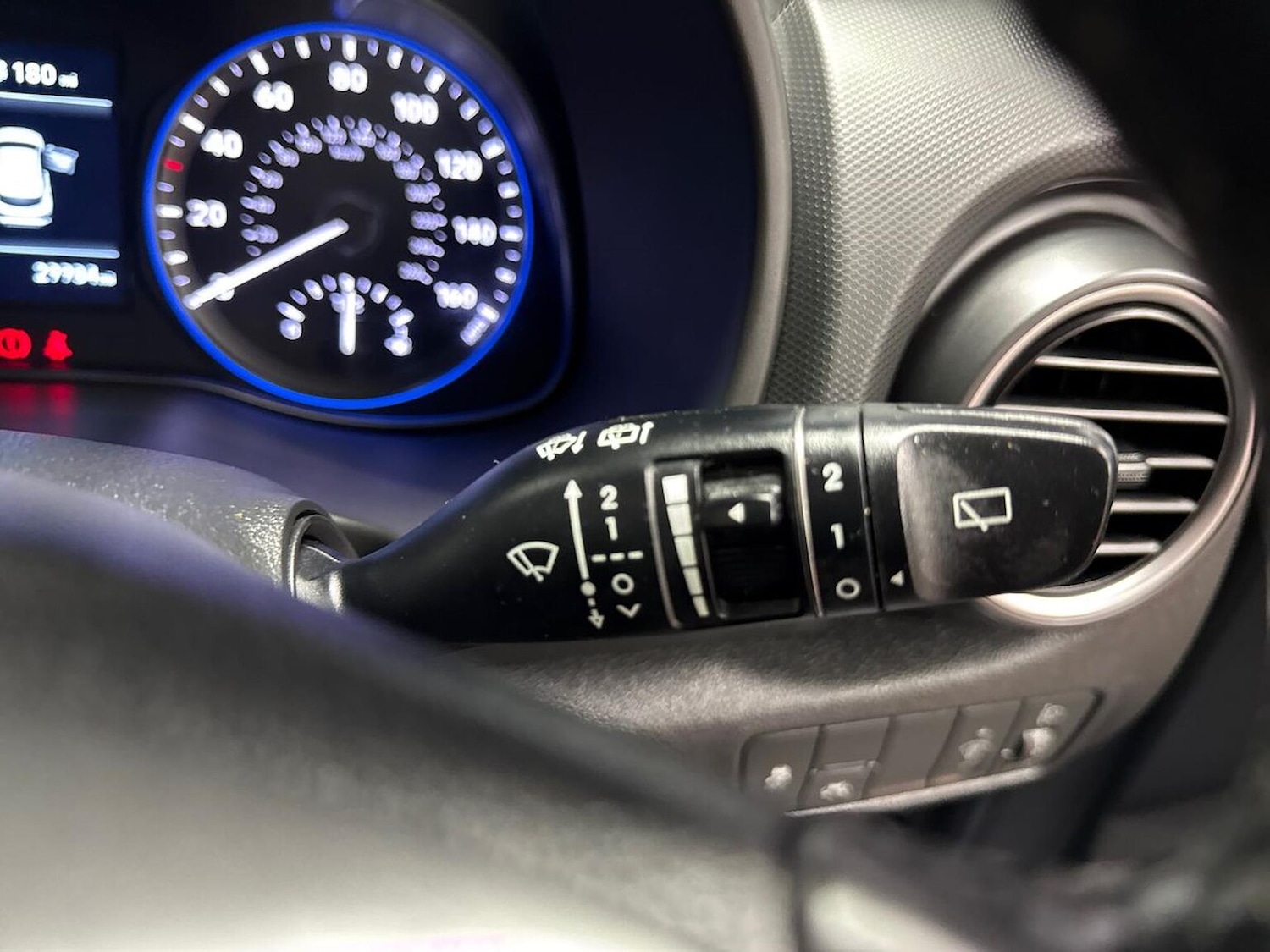 Used Hyundai KONA 2018 for sale - 76547665: Photo 27