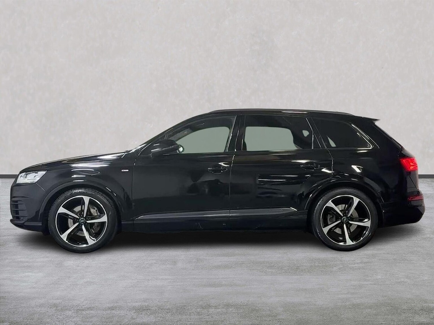 Used Audi Q7 2018 for sale - 76924608: Photo 19