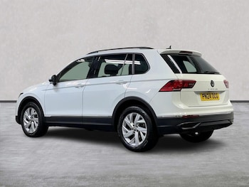 Used Volkswagen Tiguan 2024 for sale - 76114318: Photo 2