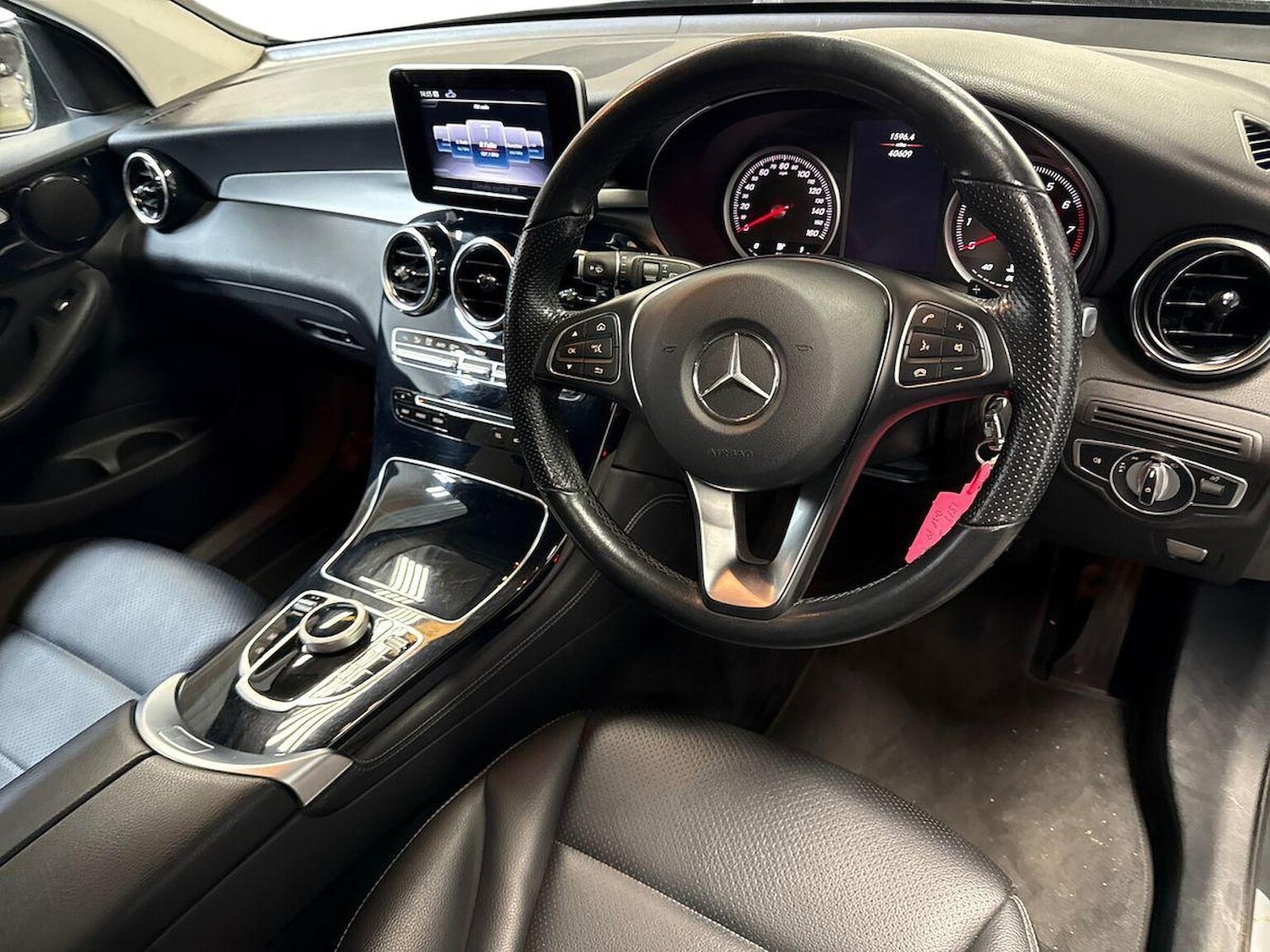 Used Mercedes-Benz GLC 2018 for sale - 76045973: Photo 15
