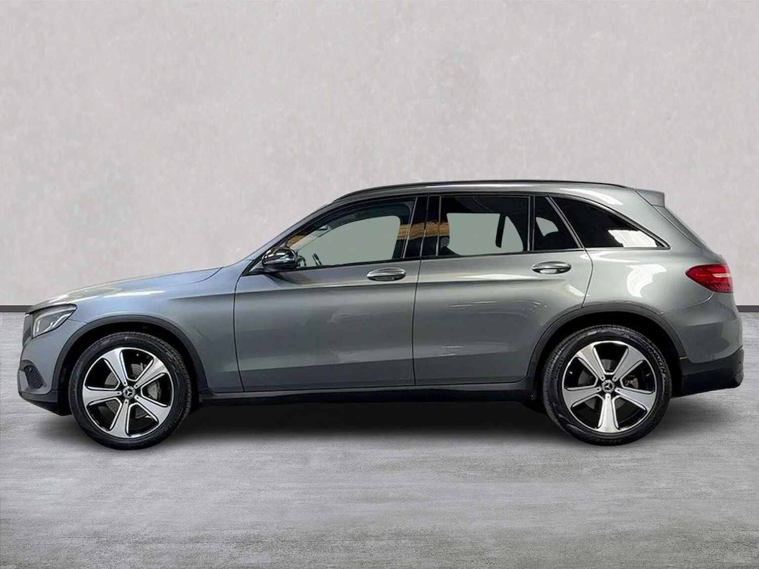 Used Mercedes-Benz GLC 2018 for sale - 76045973: Photo 19