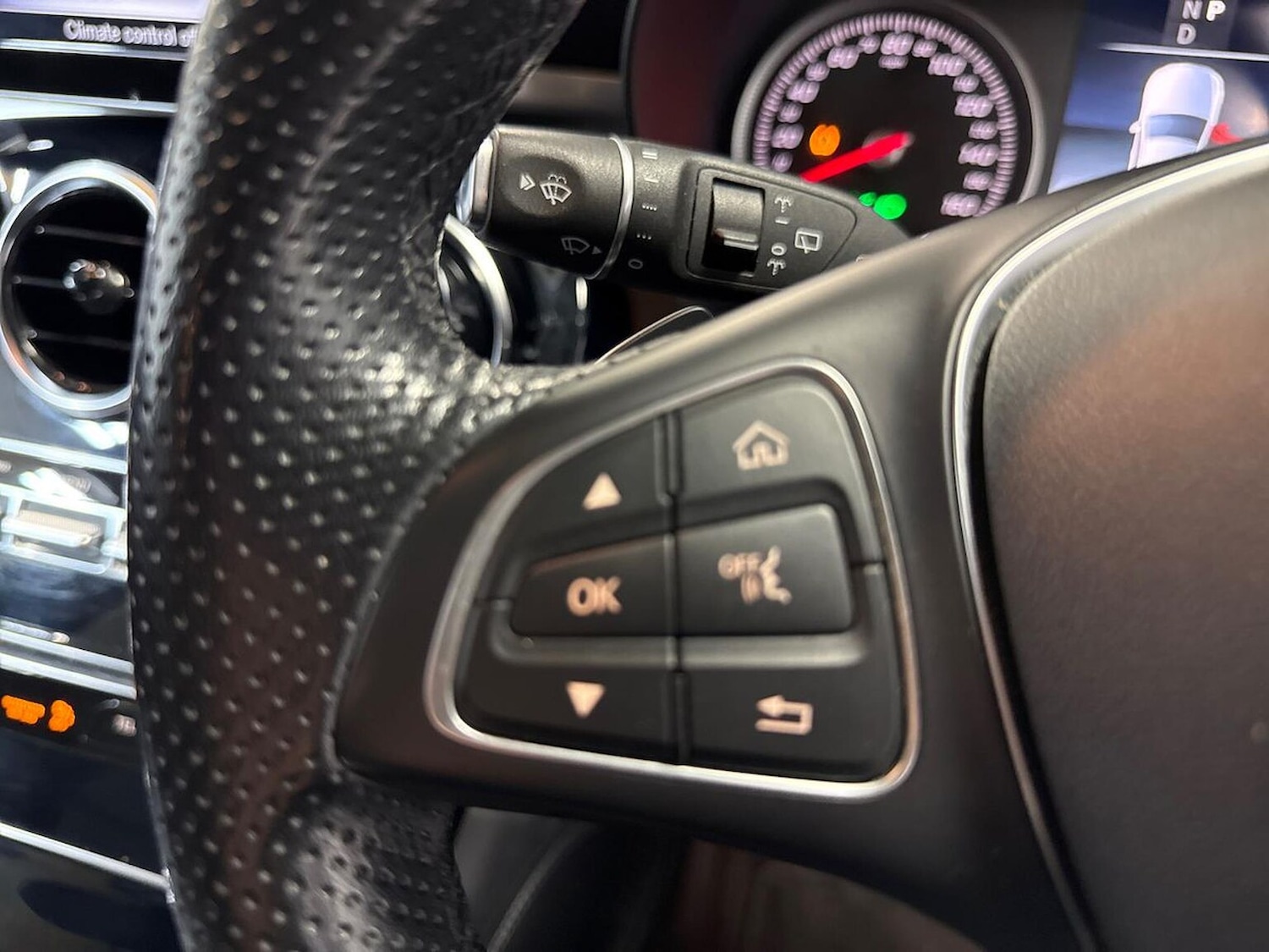 Used Mercedes-Benz GLC 2018 for sale - 76045973: Photo 24