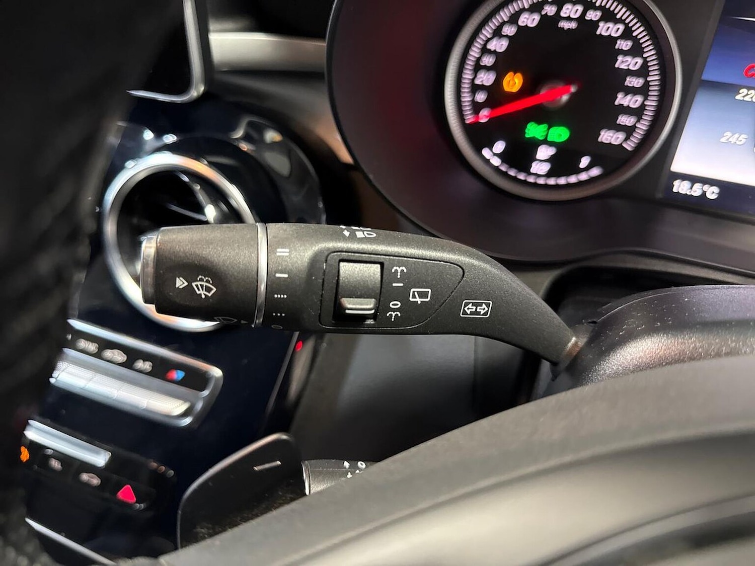 Used Mercedes-Benz GLC 2018 for sale - 76045973: Photo 26