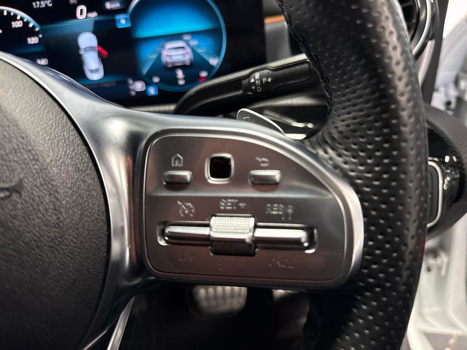 Used Mercedes-Benz CLA 2022 for sale - 76945898: Photo 25