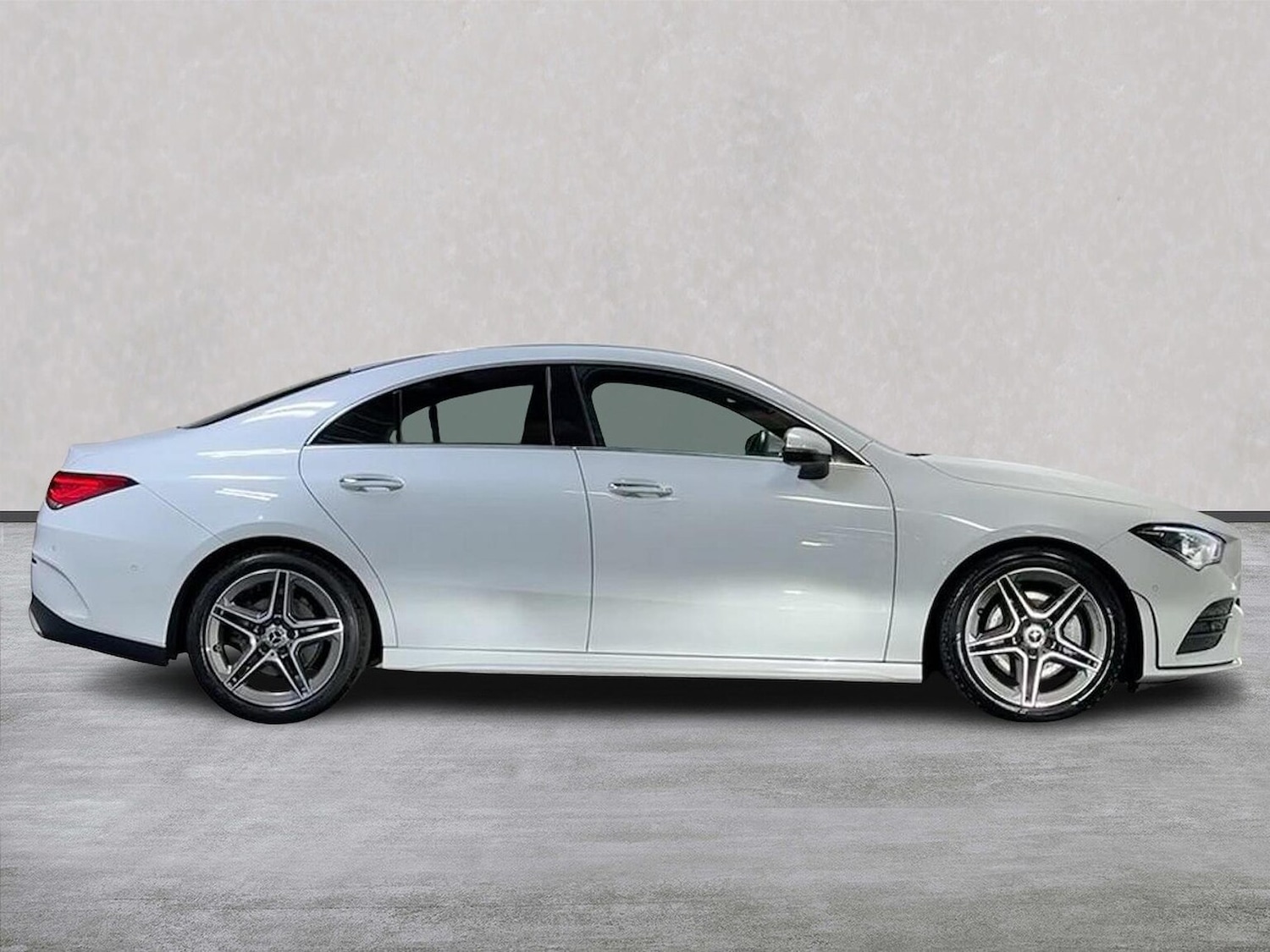 Used Mercedes-Benz CLA 2022 for sale - 76945898: Photo 3