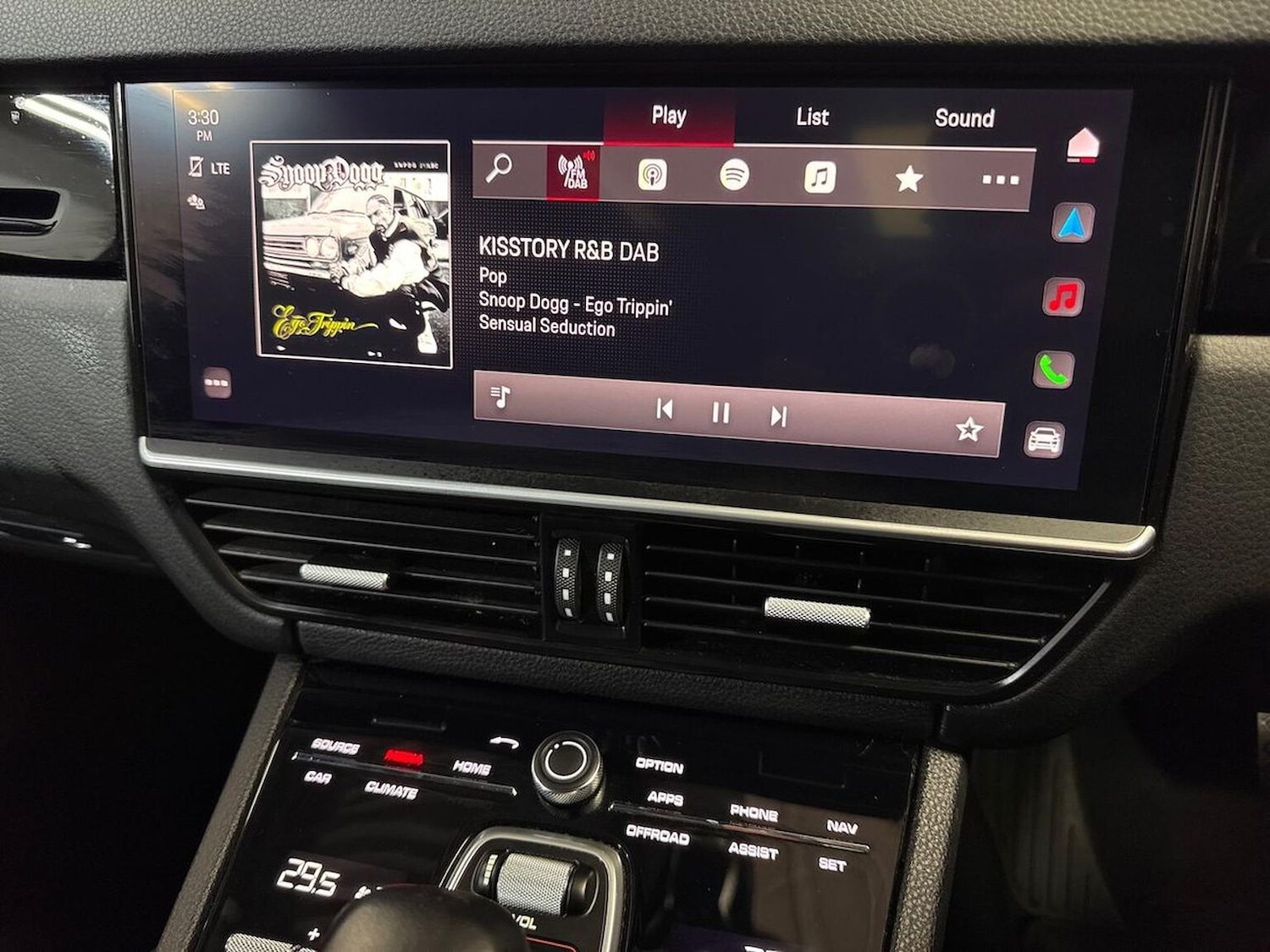 Used Porsche Cayenne 2022 for sale - 76293058: Photo 11