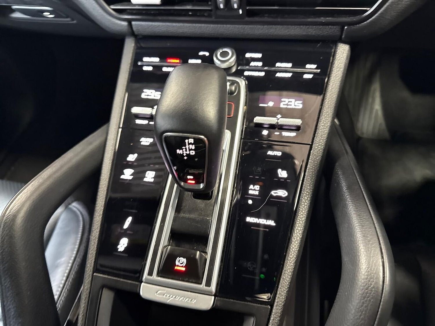 Used Porsche Cayenne 2022 for sale - 76293058: Photo 12