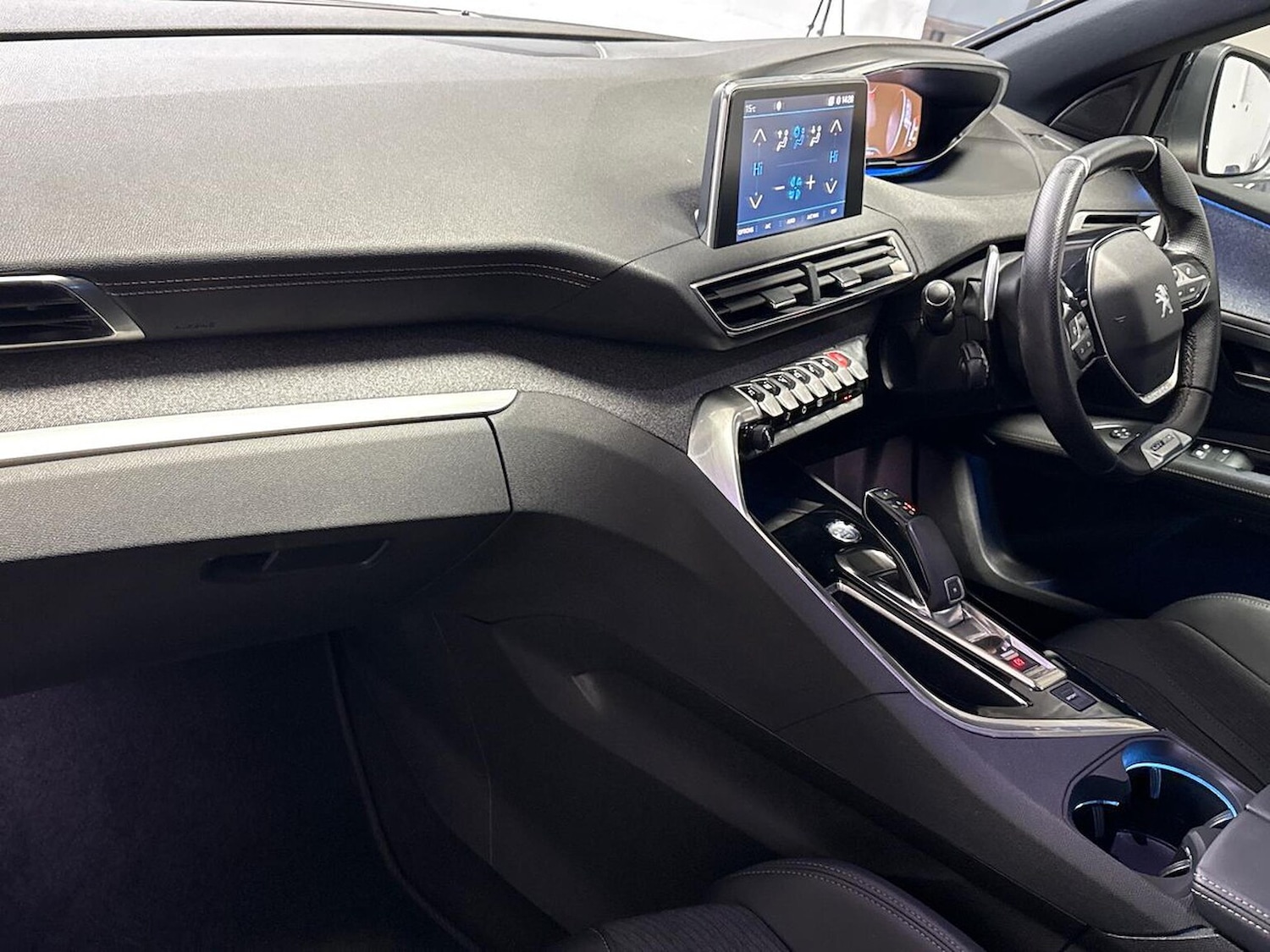 Used Peugeot 3008 2019 for sale - 77985084: Photo 7