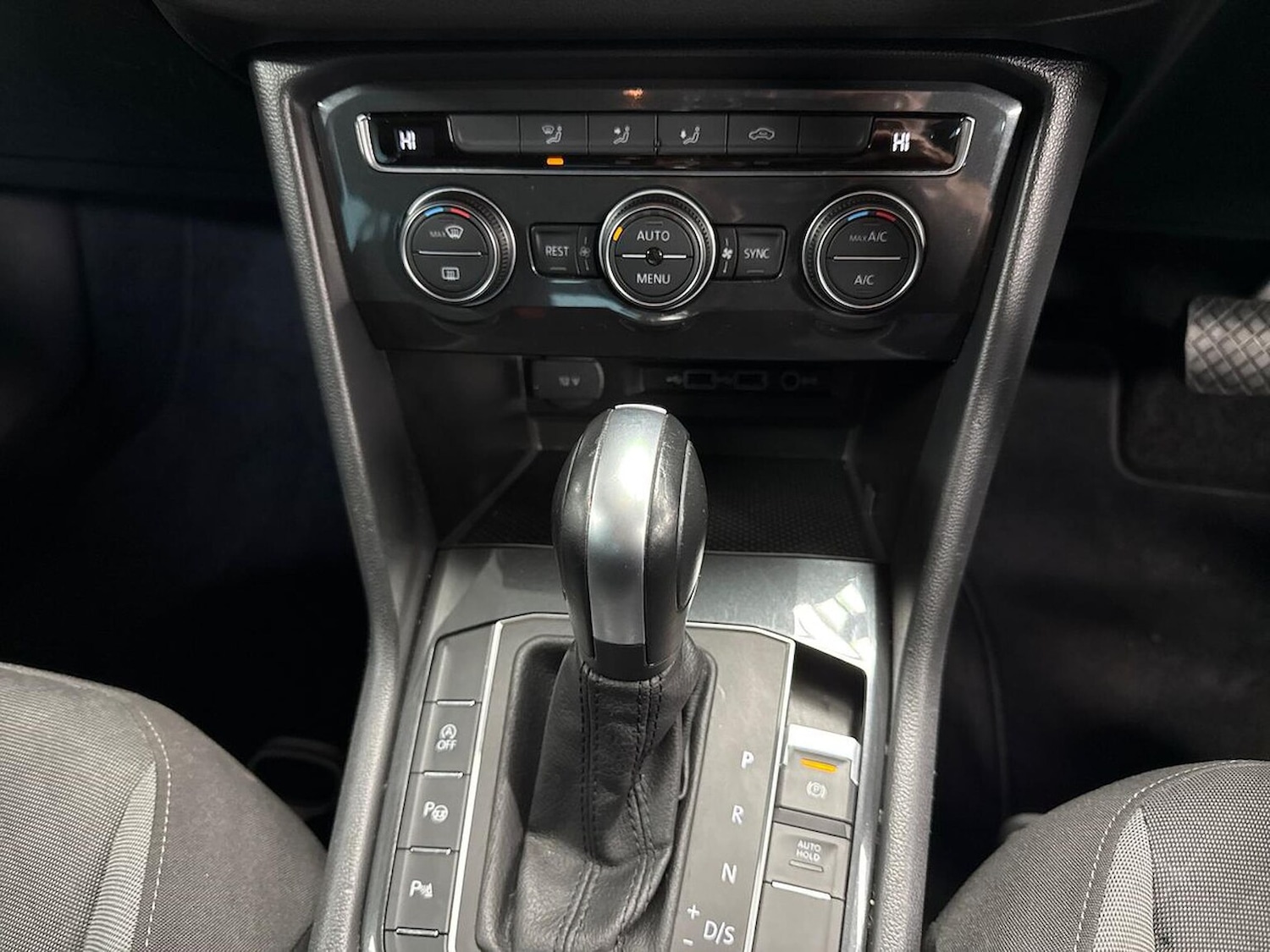 Used Volkswagen Tiguan 2020 for sale - 76365039: Photo 12