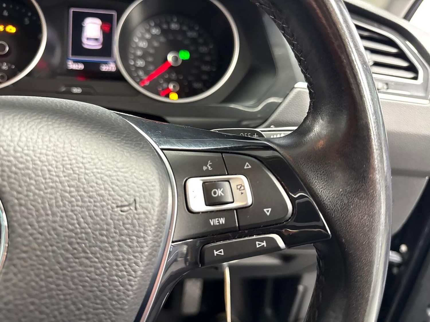 Used Volkswagen Tiguan 2020 for sale - 76365039: Photo 25