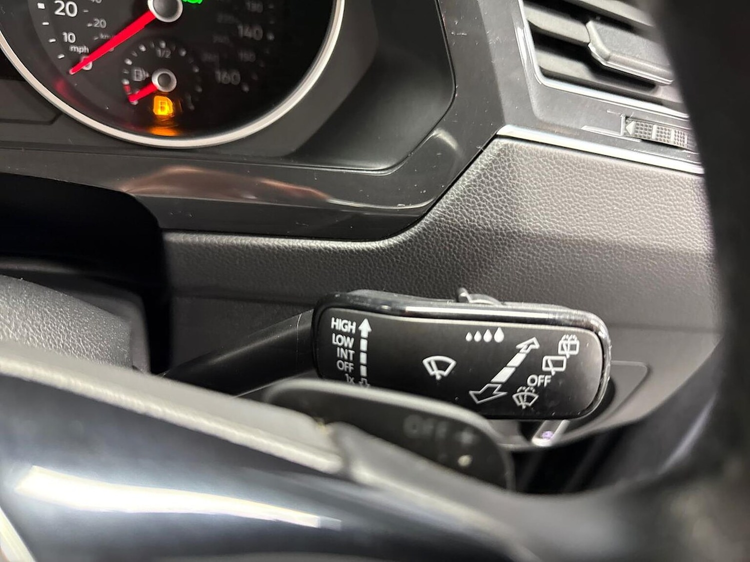 Used Volkswagen Tiguan 2020 for sale - 76365039: Photo 27