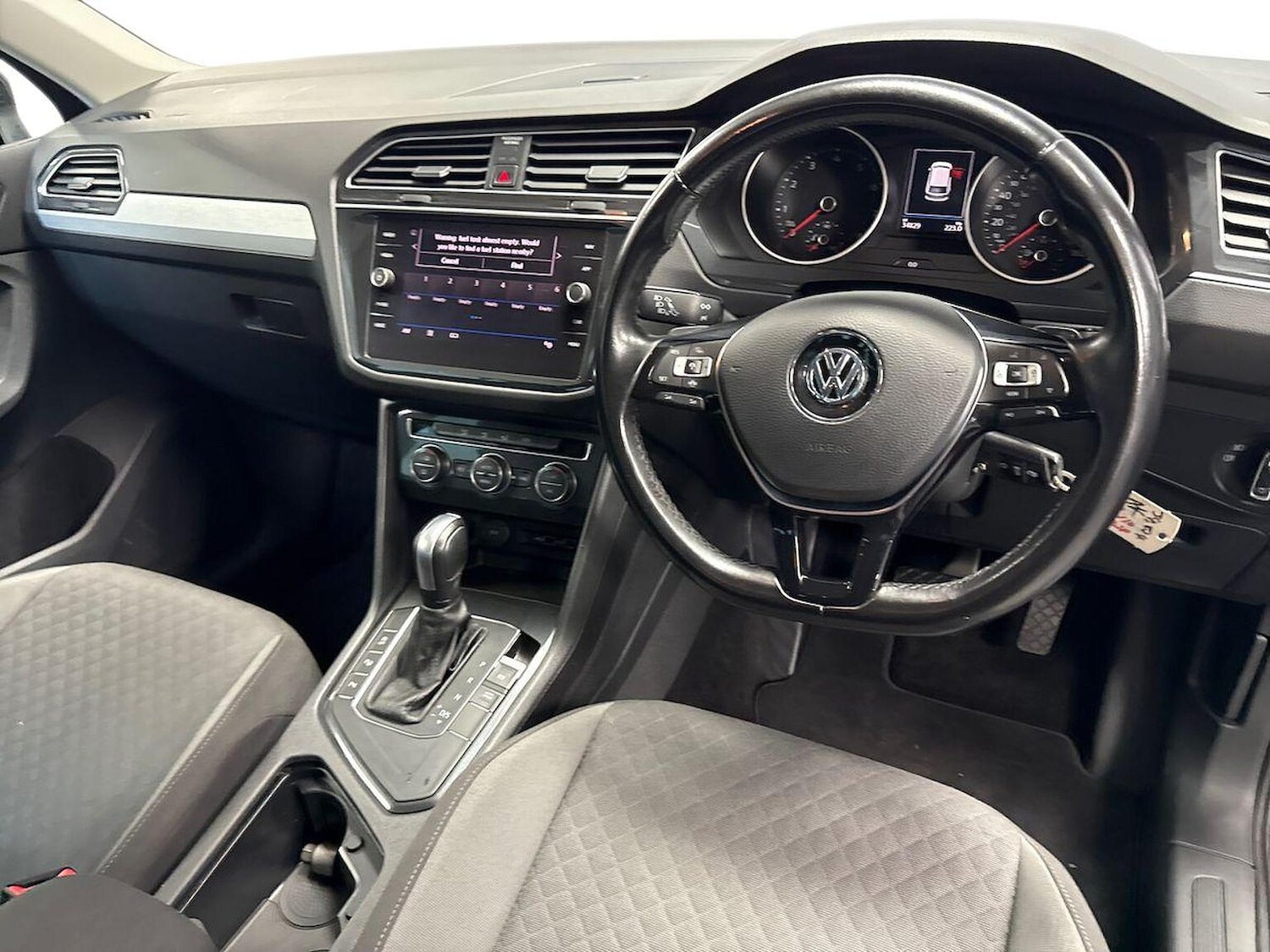 Used Volkswagen Tiguan 2020 for sale - 76365039: Photo 9