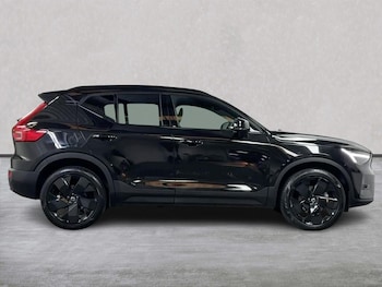Used Volvo XC40 2025 for sale - 79419377: Photo