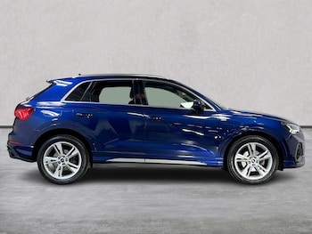 Used Audi Q3 2023 for sale - 76455239: Photo