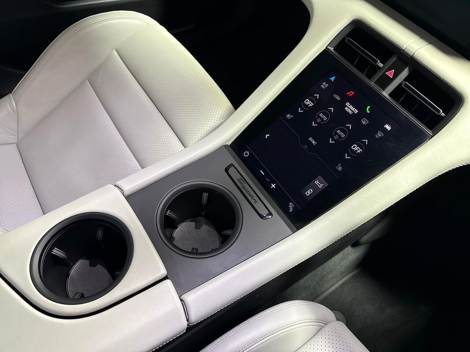 Used Porsche Taycan 2020 for sale - 78191952: Photo 15