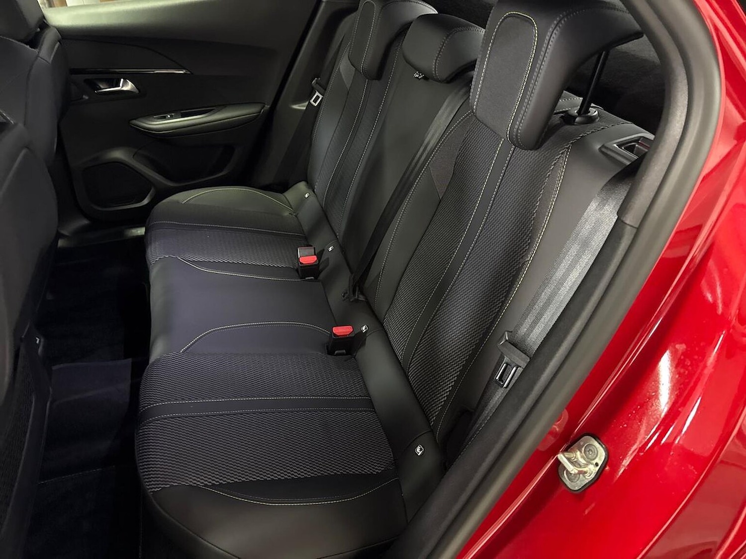 Used Peugeot 2008 2025 for sale - 77676391: Photo 16