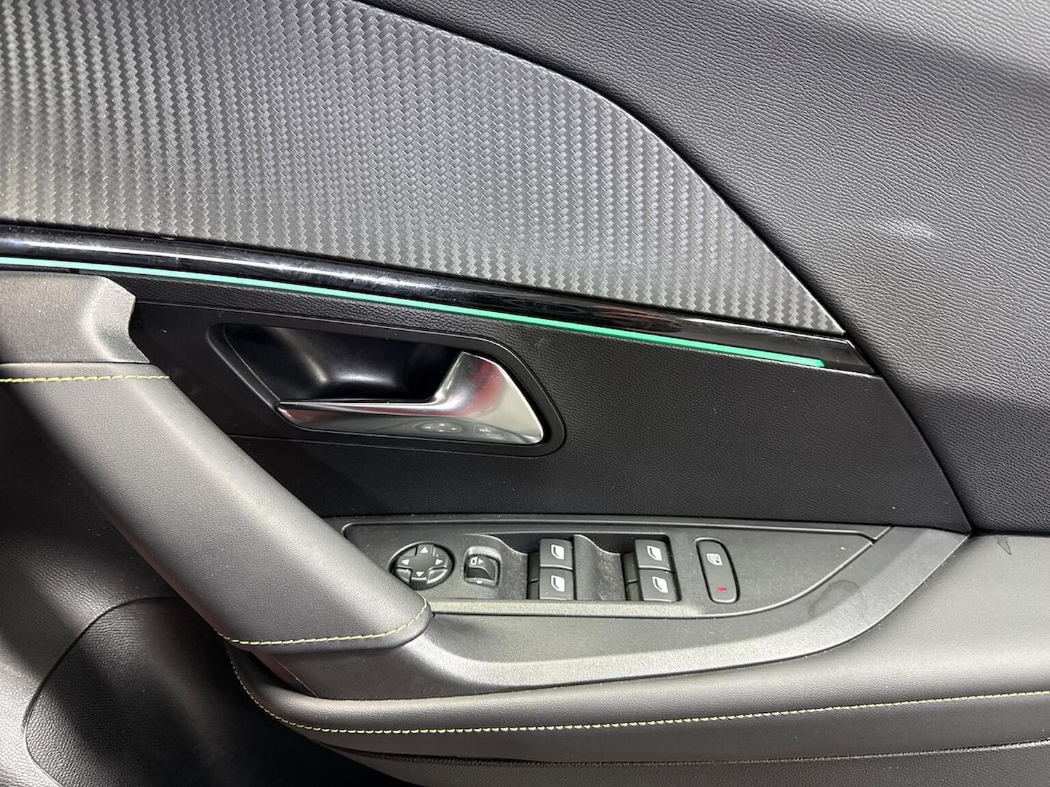 Used Peugeot 2008 2025 for sale - 77676391: Photo 21